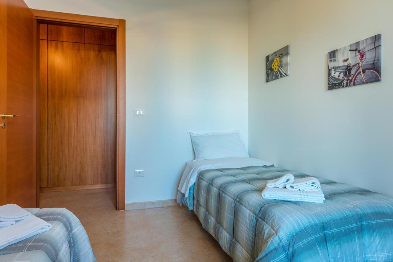 Goodstay Archimede Apartment Лечче Екстер'єр фото